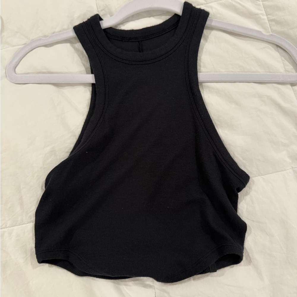 Lululemon Athletica Black Crop Top with Breathable Fabric